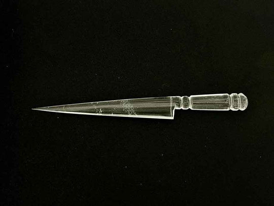 High Grade Crystal Knife - 15 - 17 cm